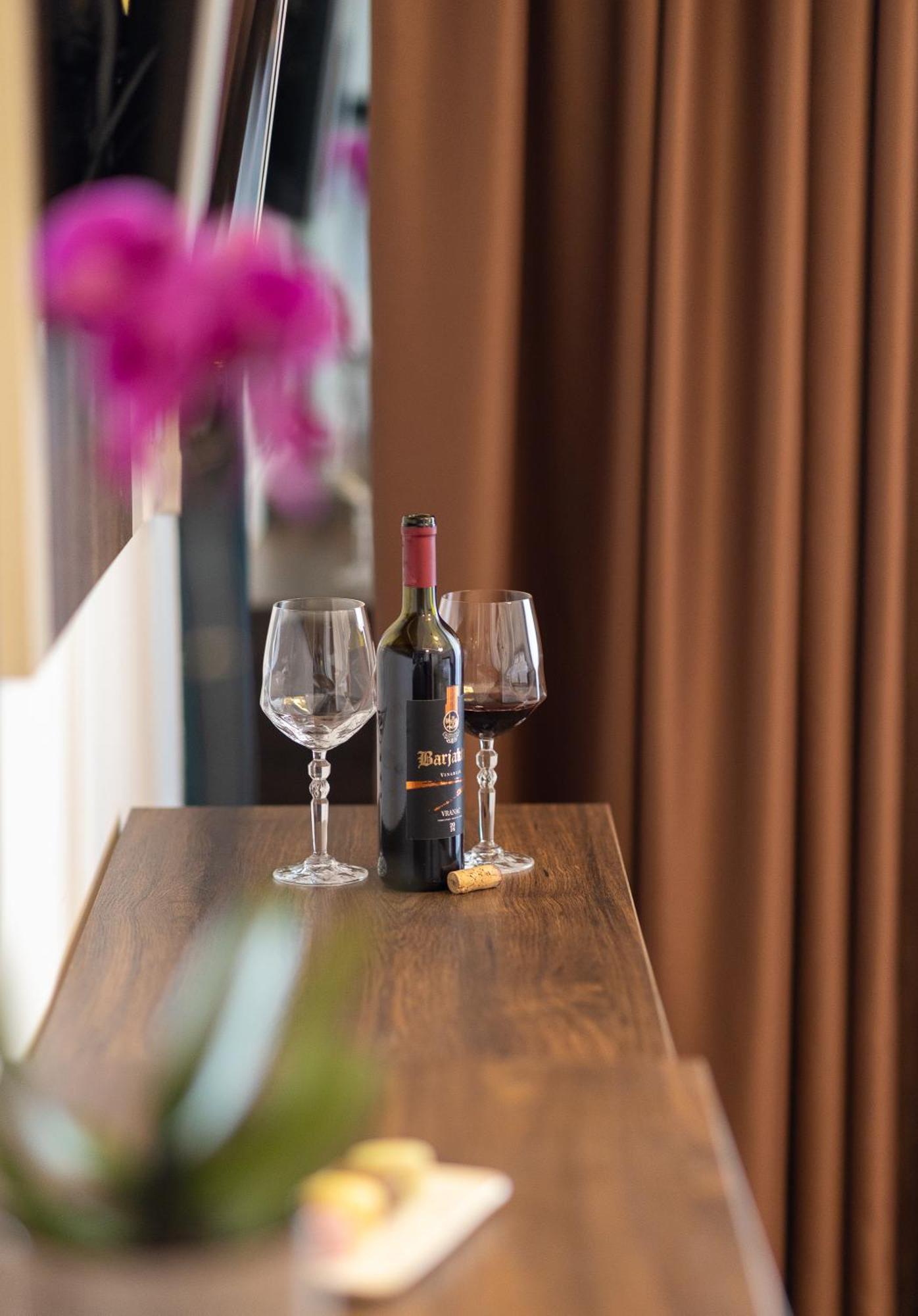 Barjaktar - Luxury Suites & Spa Ulcinj Ngoại thất bức ảnh